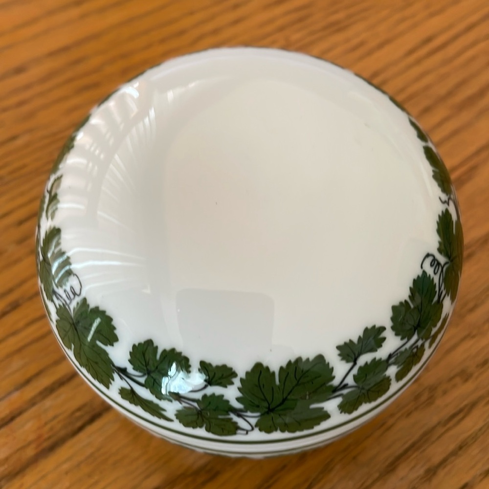 Meissen Green Ivy Vine Leaf Trinket Vanity Box Pfeifer Period 1924-34 Vintage